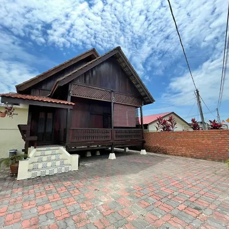 Rumah Rehat Anjung Melayu Muslim Malacca Exterior photo