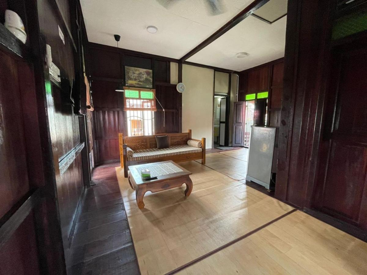 Rumah Rehat Anjung Melayu Muslim Holiday home