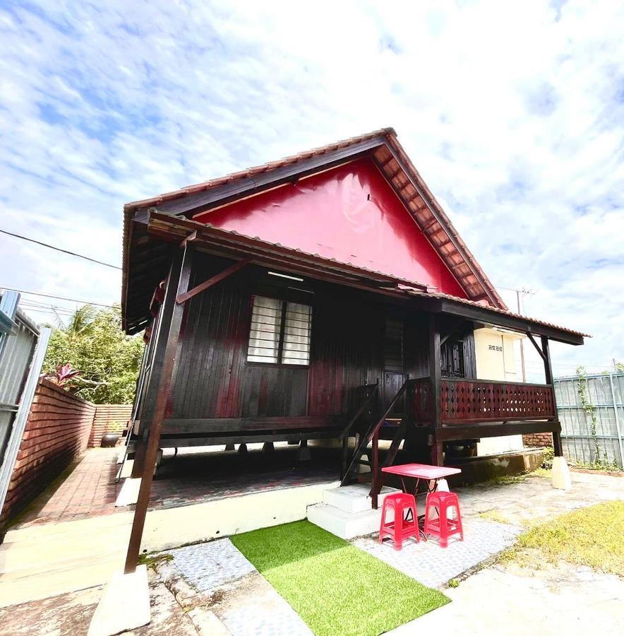 Rumah Rehat Anjung Melayu Muslim Holiday home *